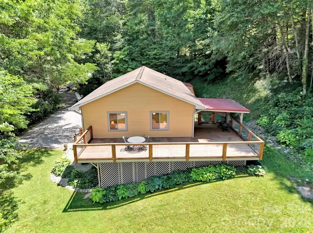 372 Shady Ridge Road Waynesville NC 28785