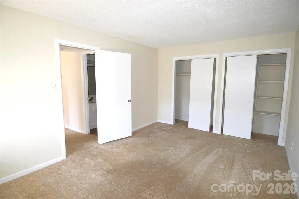 6117 Heathstone Lane Charlotte NC 28210