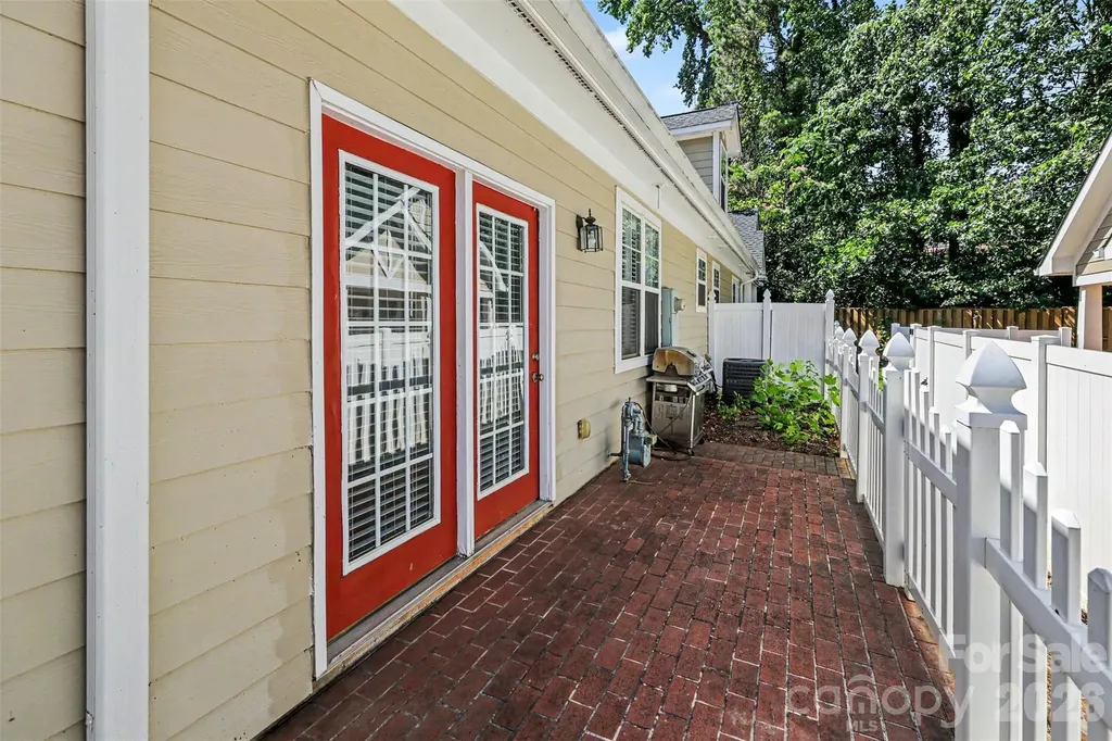 1106 Davant Lane Charlotte NC 28209