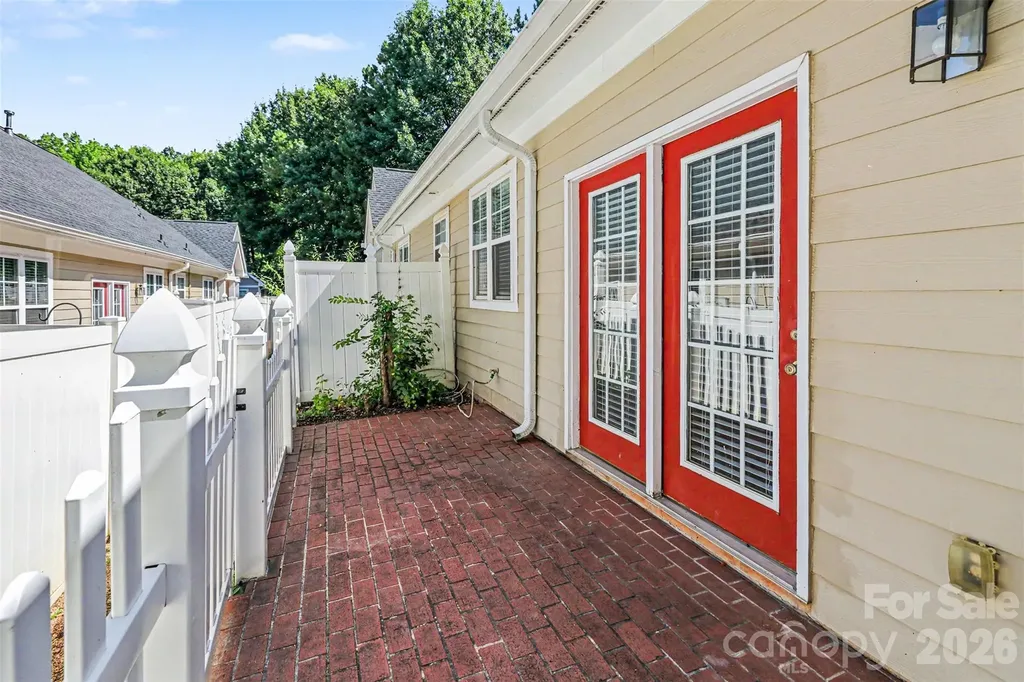 1106 Davant Lane Charlotte NC 28209
