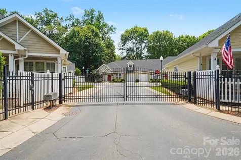 1106 Davant Lane Charlotte NC 28209