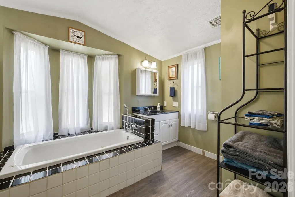 7511 Virginia Ridge Connelly Springs NC 28612