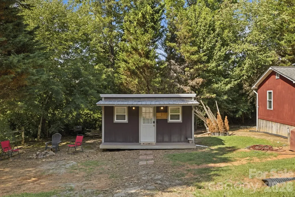 7511 Virginia Ridge Connelly Springs NC 28612