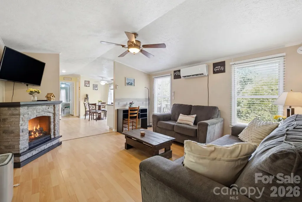 7511 Virginia Ridge Connelly Springs NC 28612