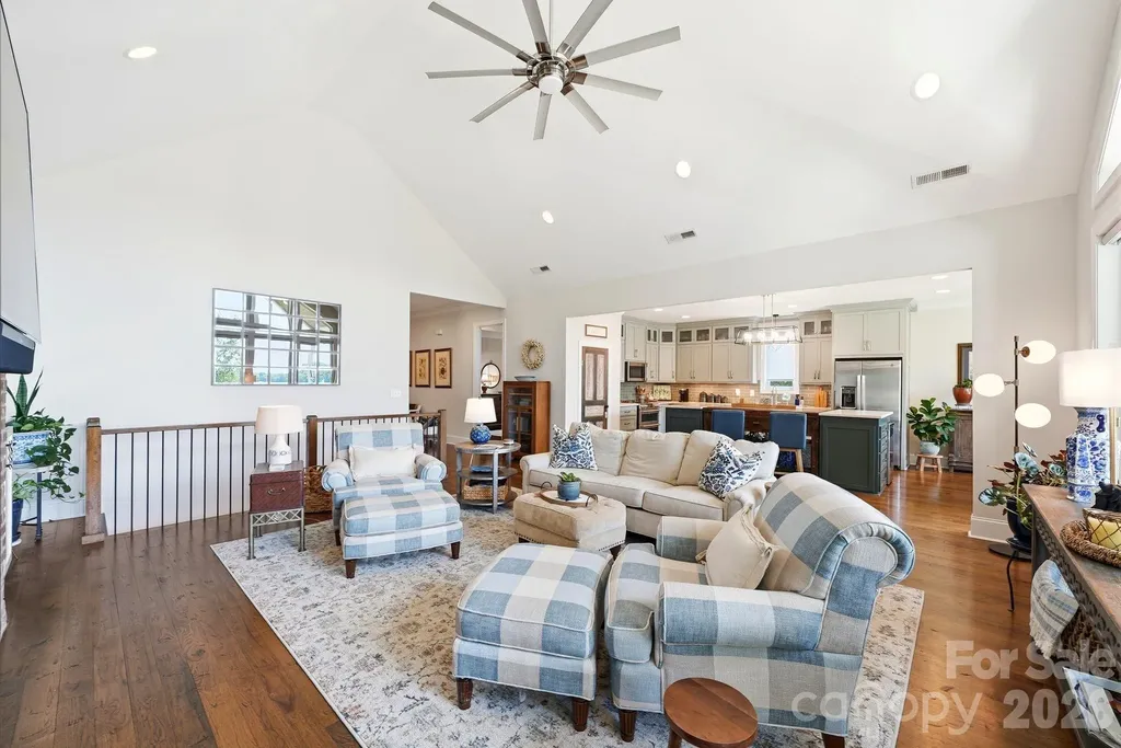4293 Harbor Lane Sherrills Ford NC 28673