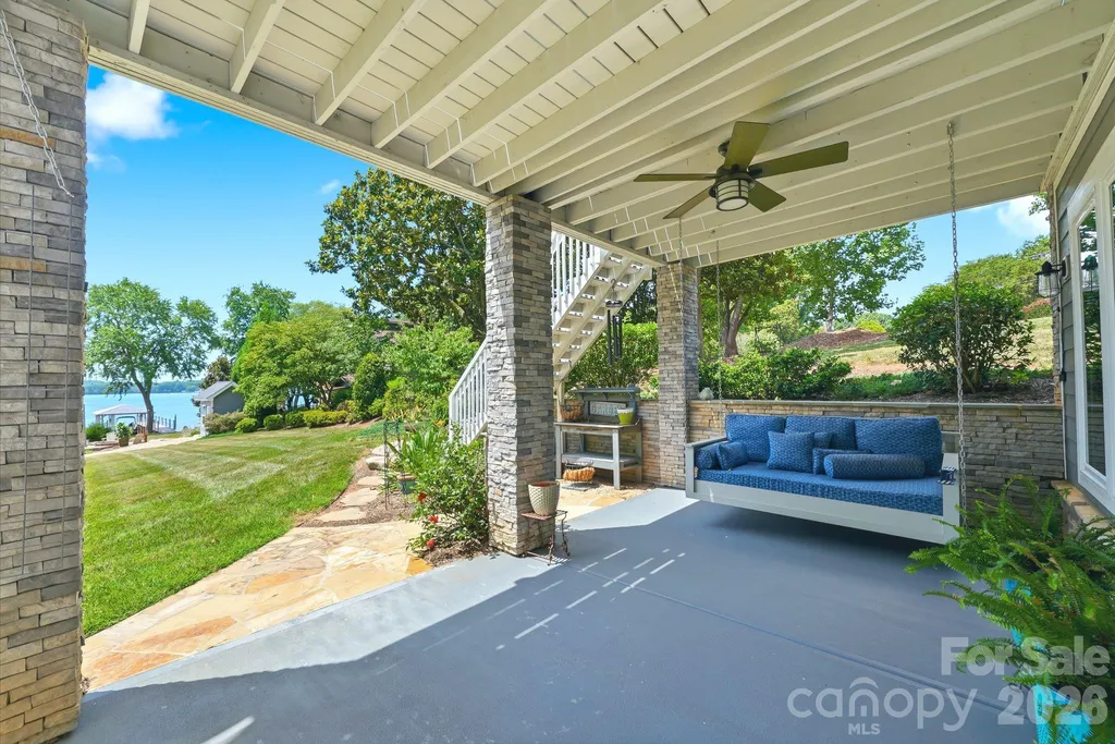 4293 Harbor Lane Sherrills Ford NC 28673