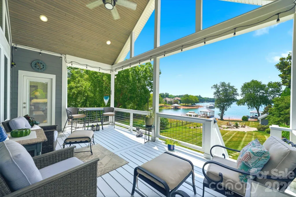 4293 Harbor Lane Sherrills Ford NC 28673
