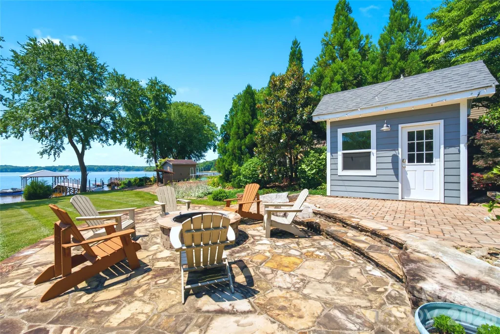4293 Harbor Lane Sherrills Ford NC 28673