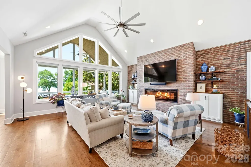 4293 Harbor Lane Sherrills Ford NC 28673