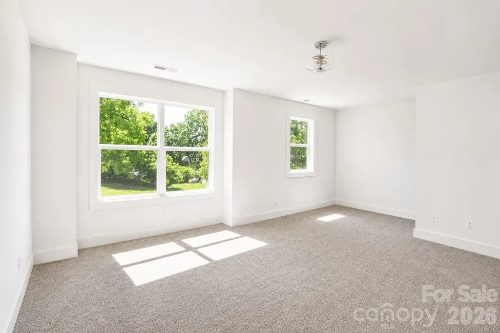 15 Bolton Street Asheville NC 28806