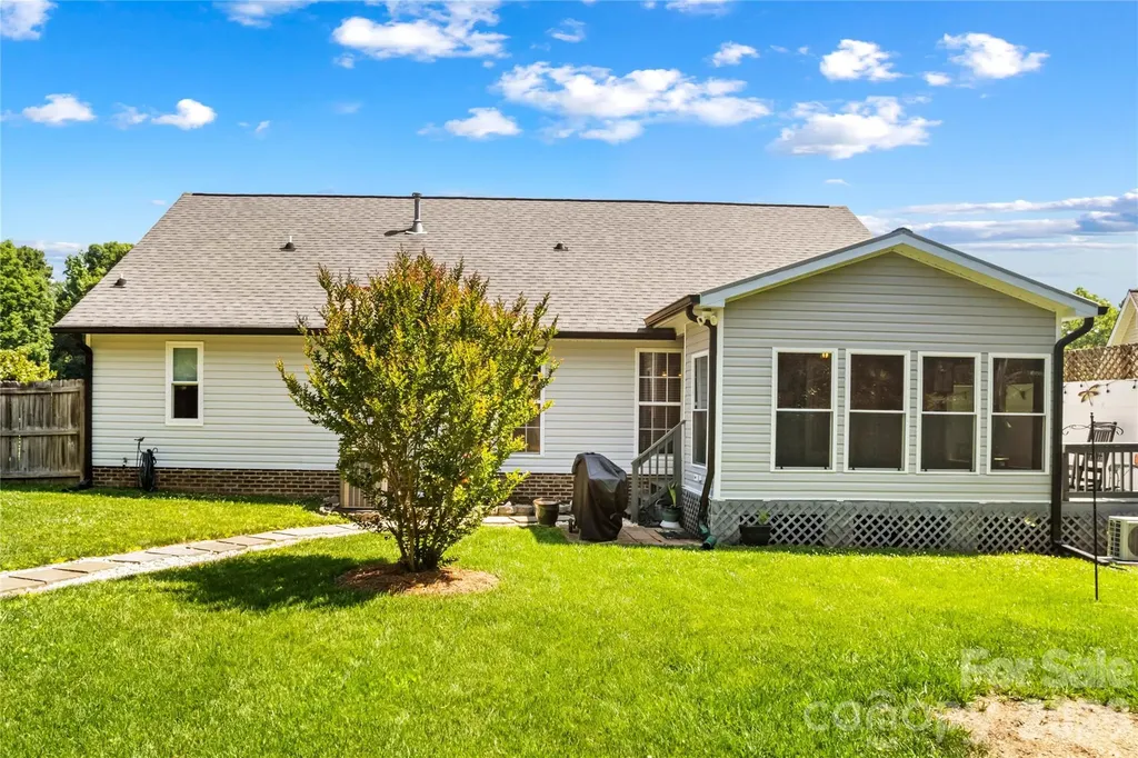 4425 Derbyshire Lane Matthews NC 28104