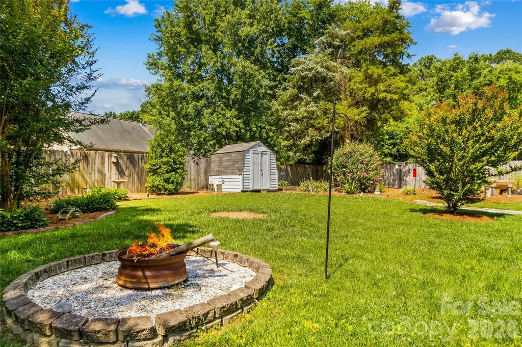 4425 Derbyshire Lane Matthews NC 28104