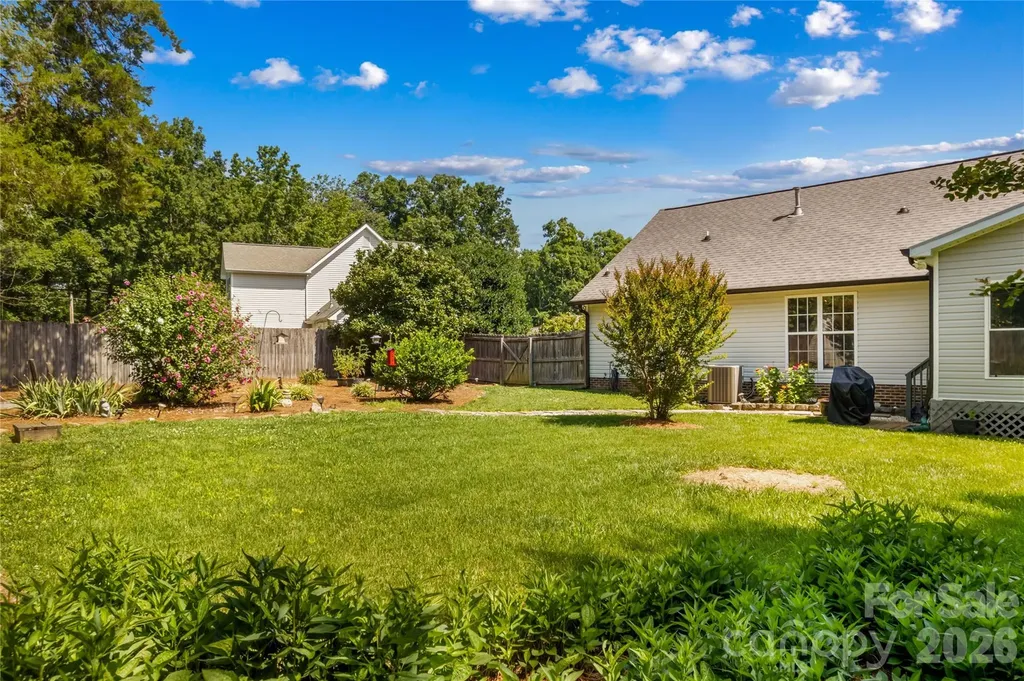 4425 Derbyshire Lane Matthews NC 28104