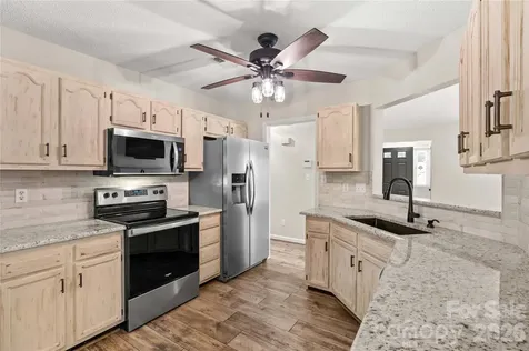 4425 Derbyshire Lane Matthews NC 28104