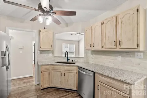 4425 Derbyshire Lane Matthews NC 28104