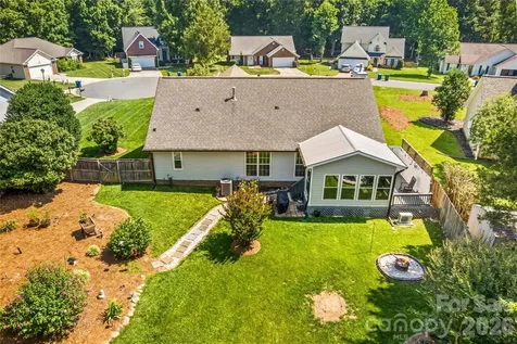 4425 Derbyshire Lane Matthews NC 28104