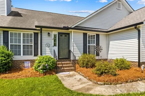 4425 Derbyshire Lane Matthews NC 28104