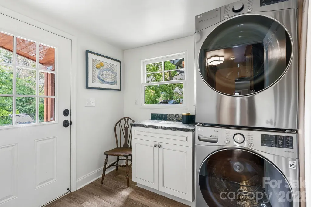 664 Lakeshore Drive Asheville NC 28804