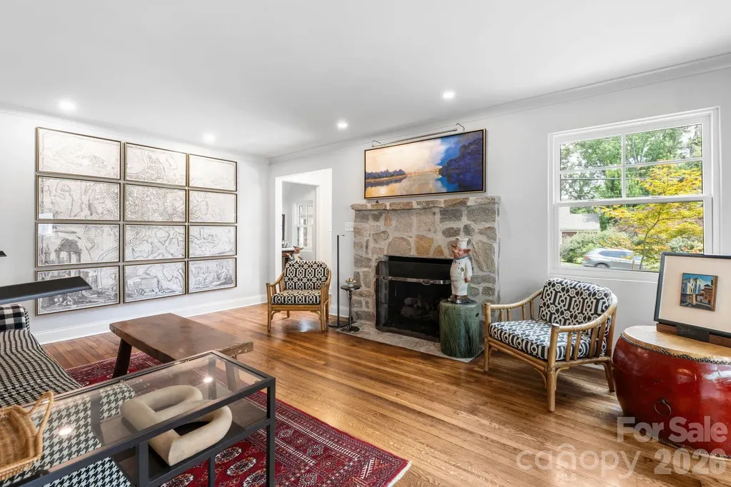 664 Lakeshore Drive Asheville NC 28804