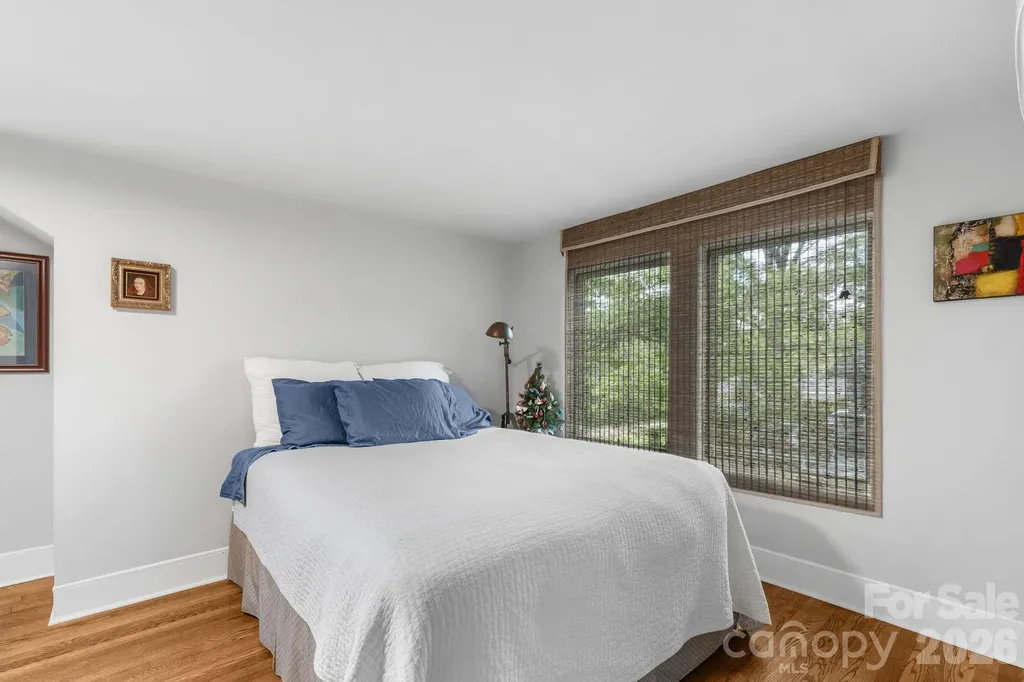 664 Lakeshore Drive Asheville NC 28804