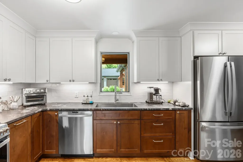 664 Lakeshore Drive Asheville NC 28804