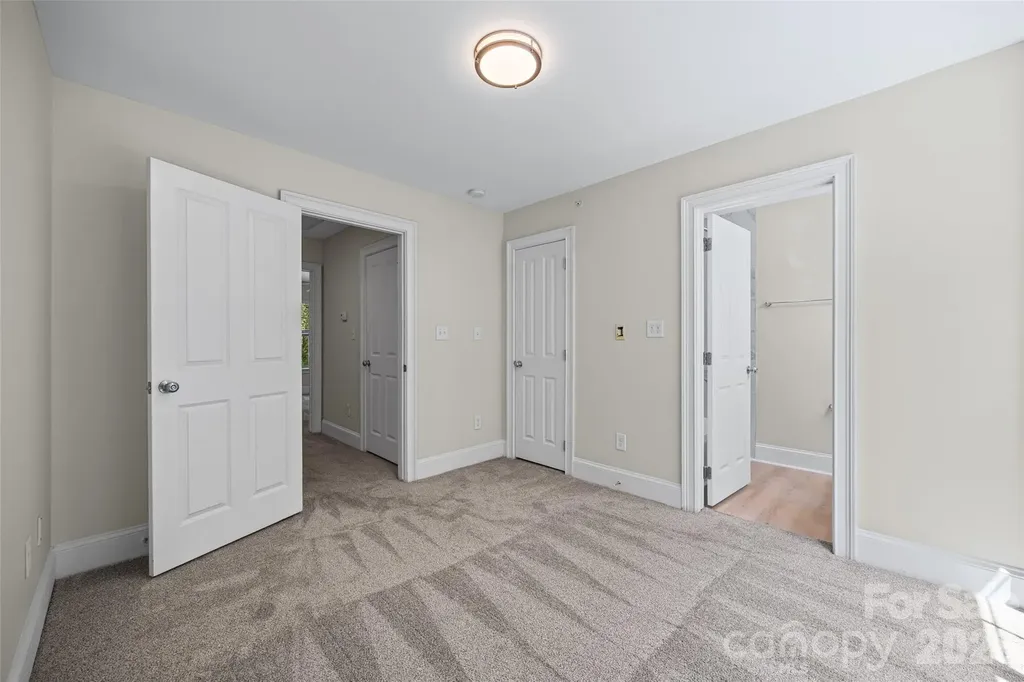 5306-5320 Park Road Charlotte NC 28209