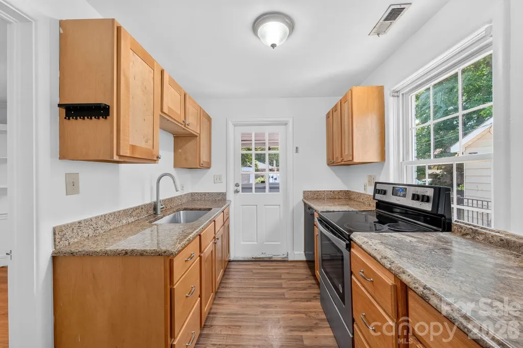 2113 Scott Avenue Charlotte NC 28203