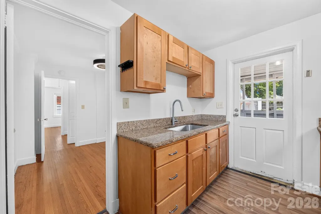2113 Scott Avenue Charlotte NC 28203