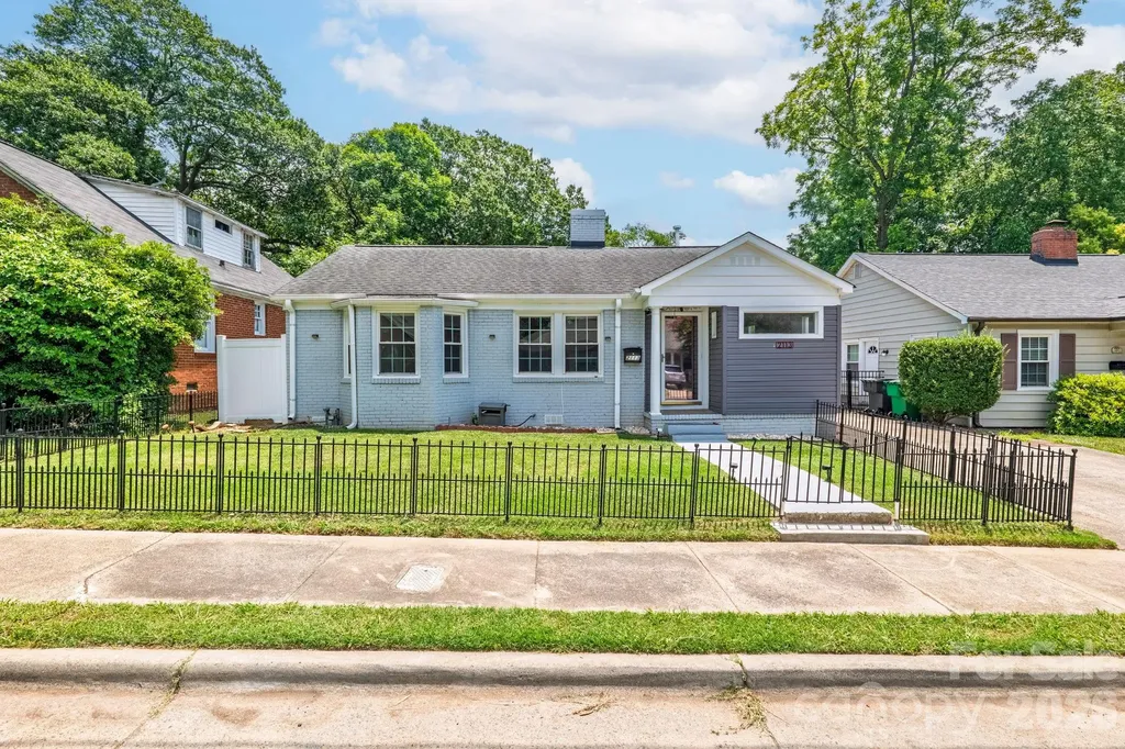 2113 Scott Avenue Charlotte NC 28203