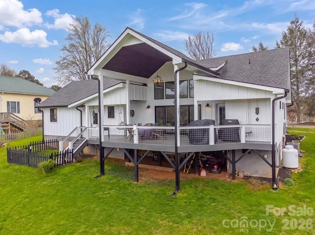 101 Mill Street Hayesville NC 28904