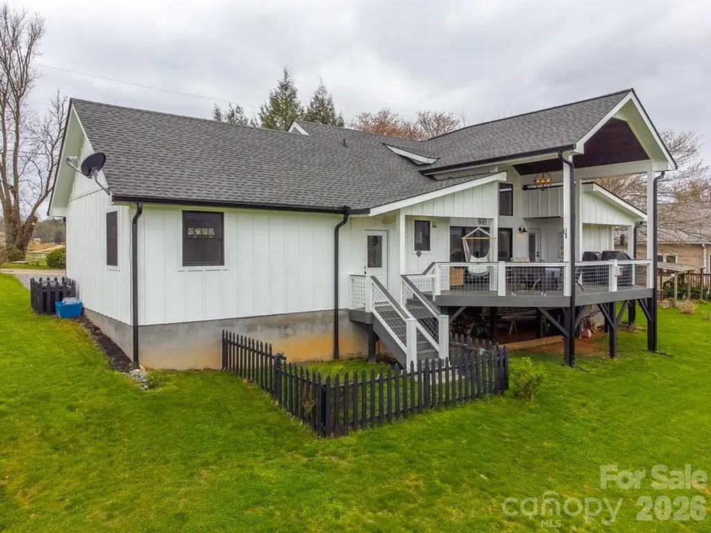 101 Mill Street Hayesville NC 28904