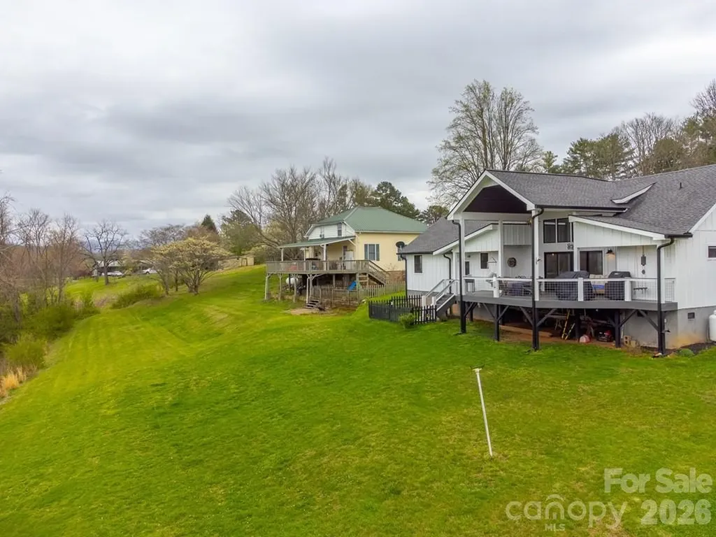 101 Mill Street Hayesville NC 28904