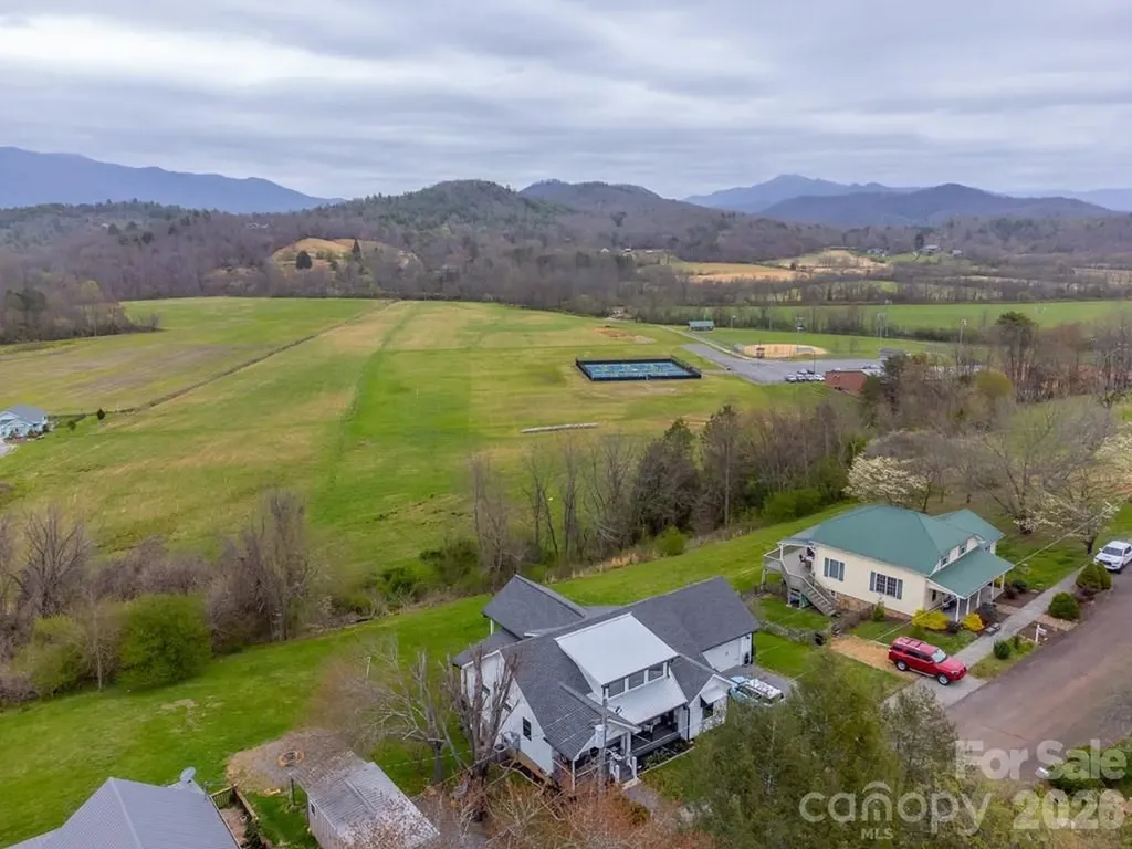 101 Mill Street Hayesville NC 28904