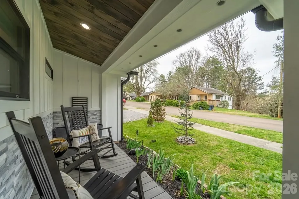101 Mill Street Hayesville NC 28904