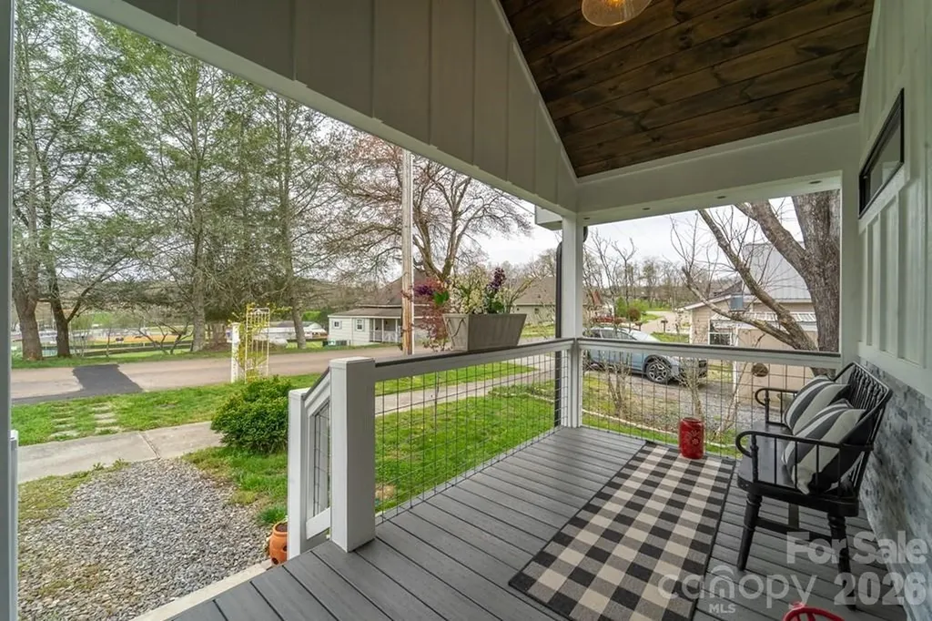 101 Mill Street Hayesville NC 28904