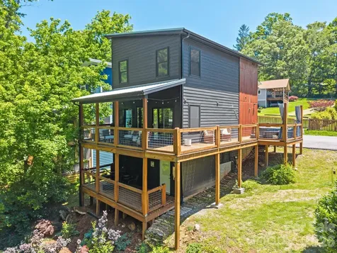 158 Simcoe Street Asheville NC 28806