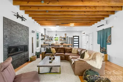 158 Simcoe Street Asheville NC 28806