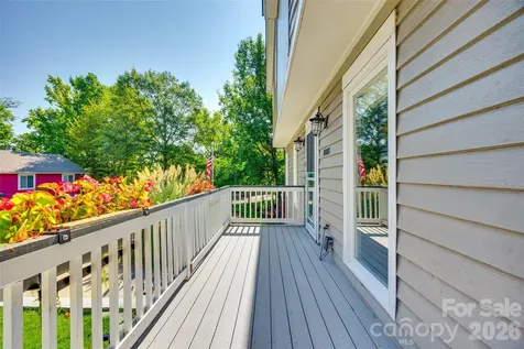 1088 Palmyra Drive Tega Cay SC 29708