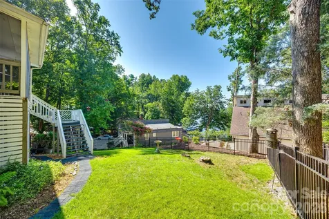 1088 Palmyra Drive Tega Cay SC 29708