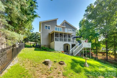 1088 Palmyra Drive Tega Cay SC 29708