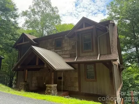 140 Falls Crossing Road Burnsville NC 28714