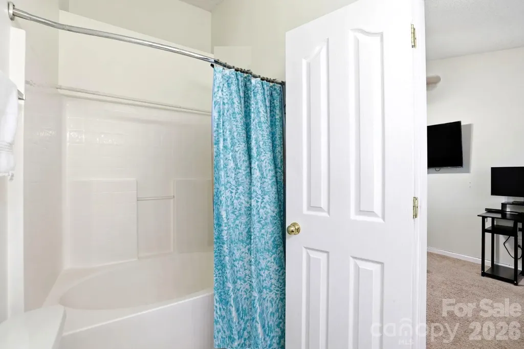 8842 Gerren Court Charlotte NC 28217