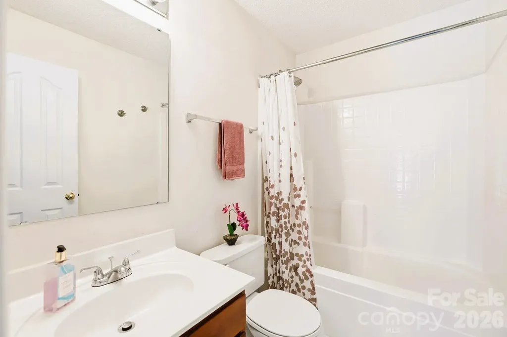 8842 Gerren Court Charlotte NC 28217