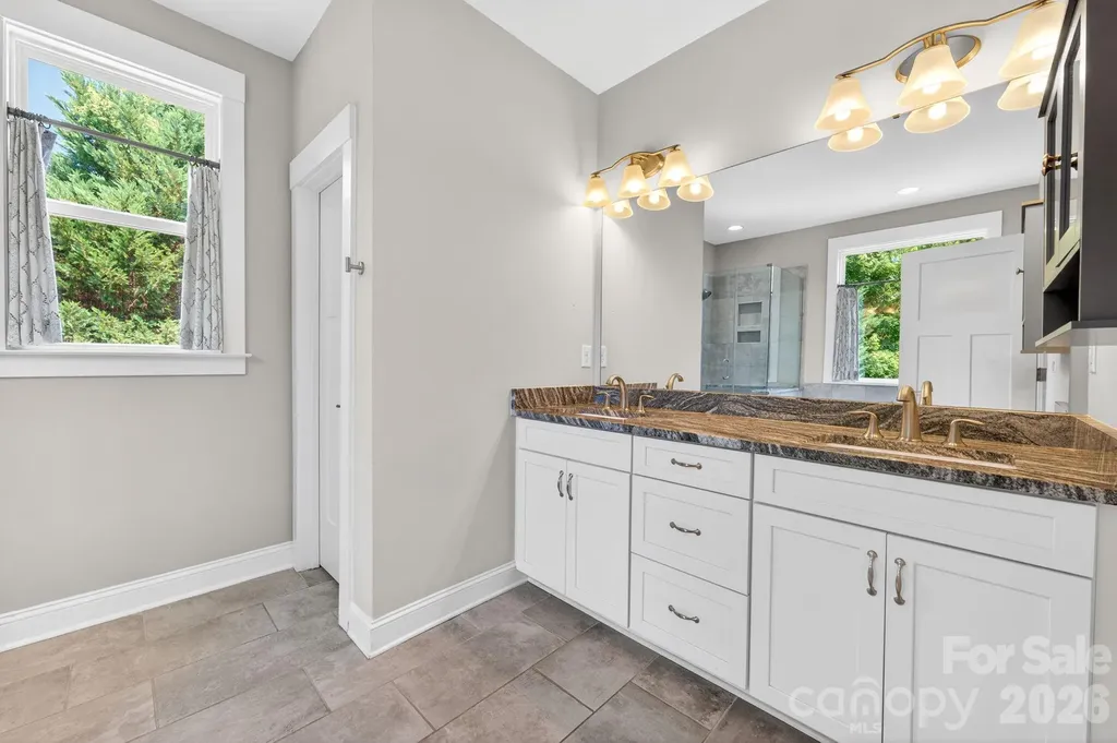 1824 Laveta Road Charlotte NC 28269