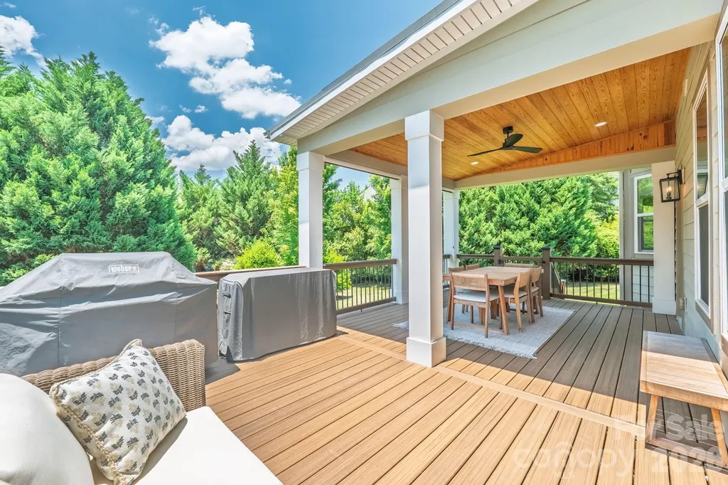 1824 Laveta Road Charlotte NC 28269