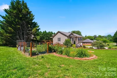 1258 Birch Drive Morganton NC 28655