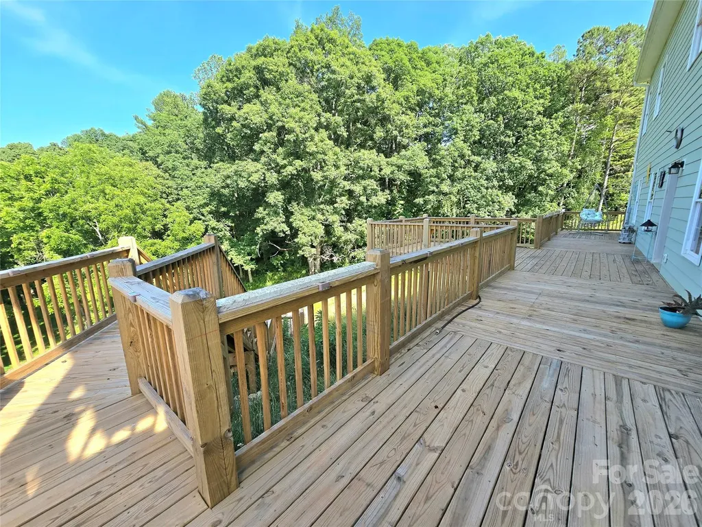 37 Justice Drive Leicester NC 28748
