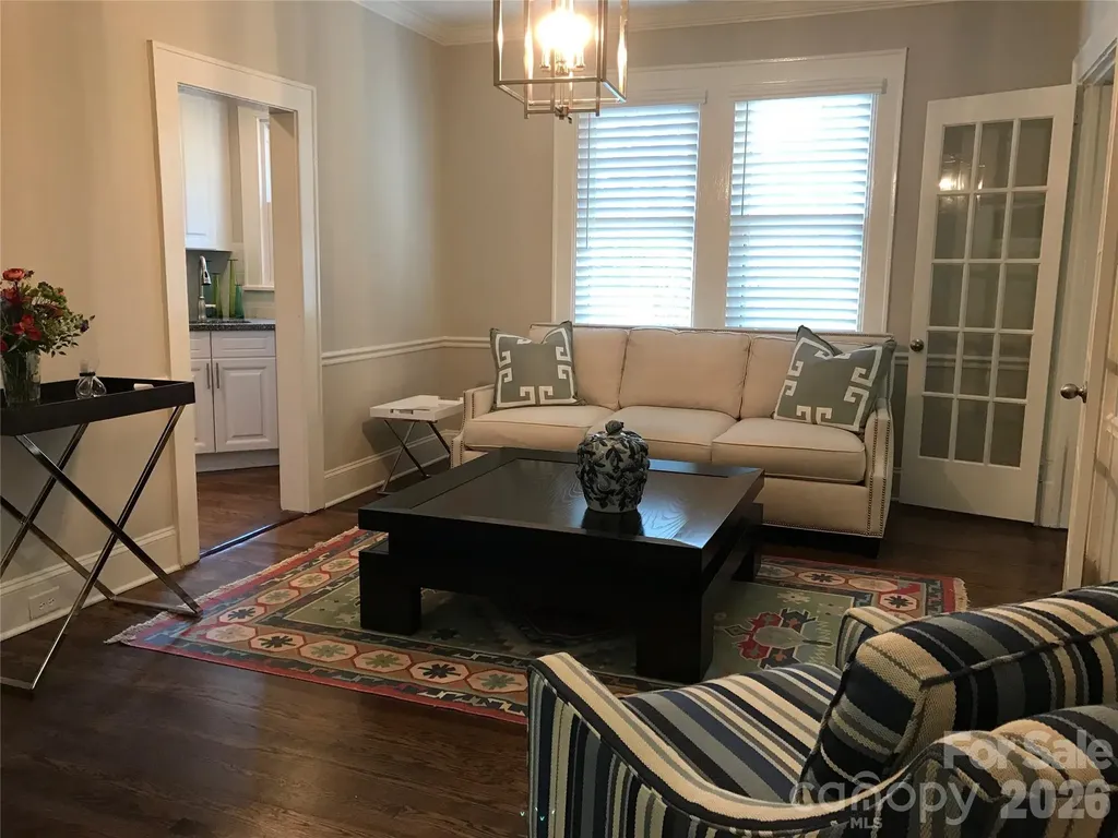 916 Bromley Road Charlotte NC 28207