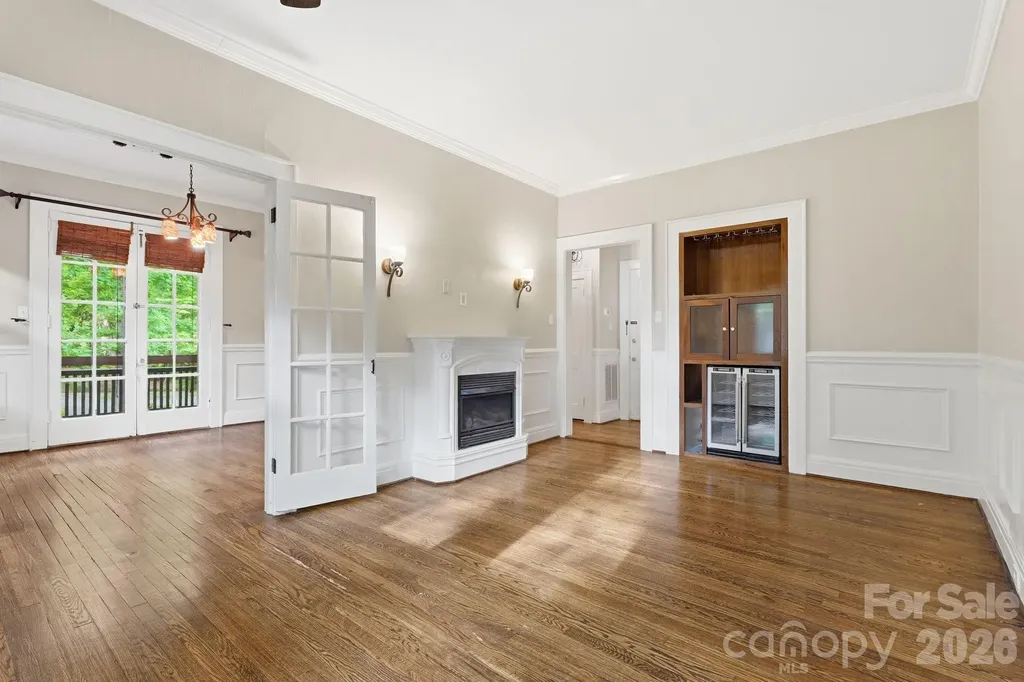 916 Bromley Road Charlotte NC 28207