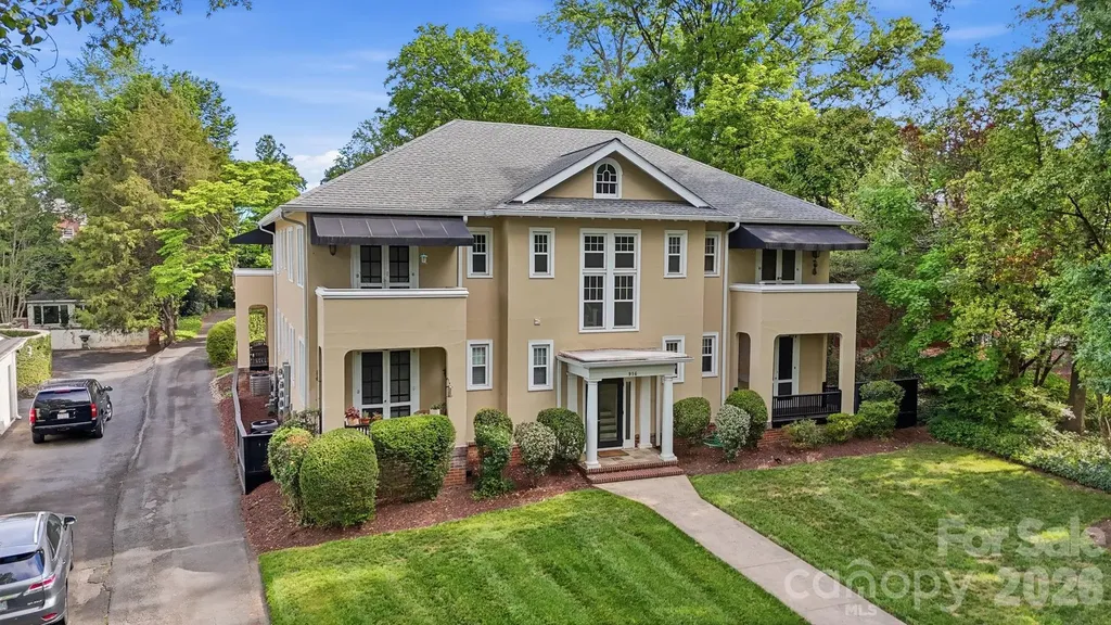 916 Bromley Road Charlotte NC 28207